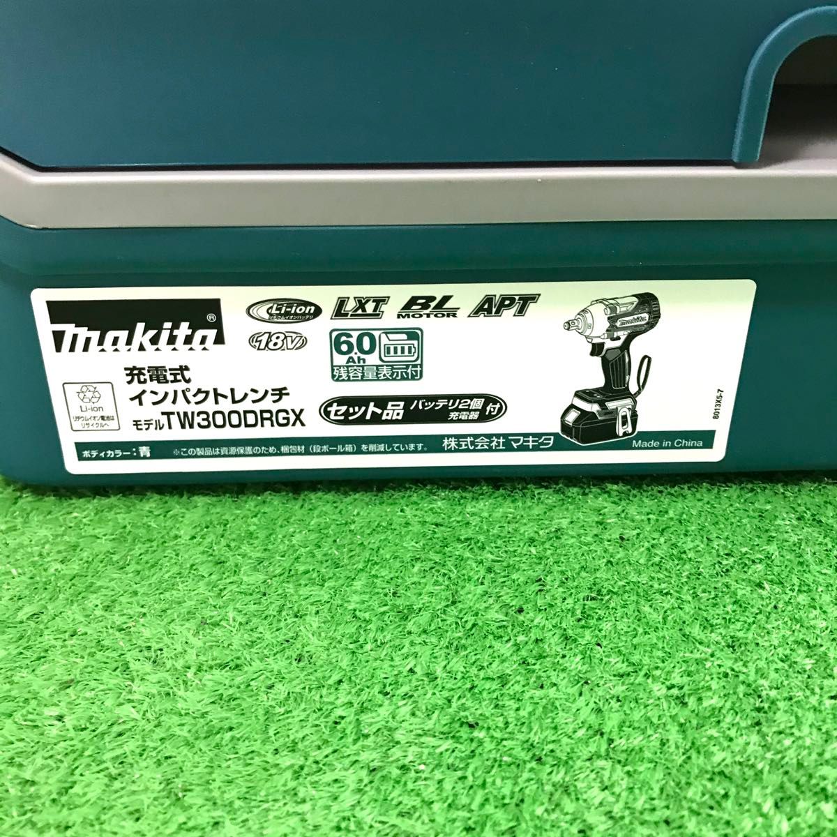 ☆新品未使用　最新モデル　makita  TW300DRGX  インパクトレンチ　18V  マキタ