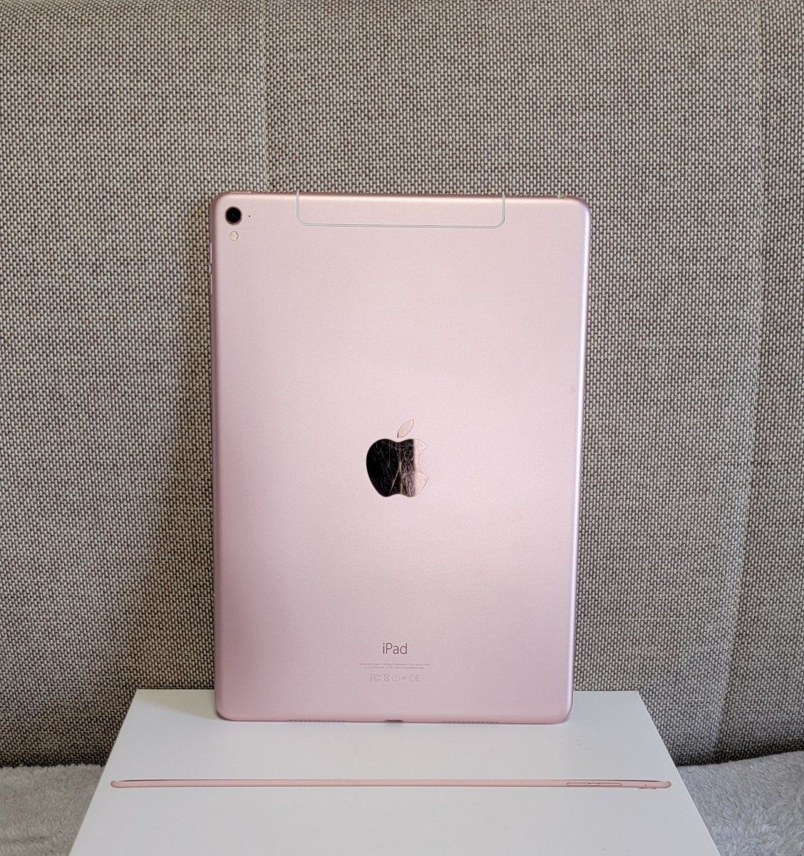 iPad Pro 9.7インチ  Cellularモデル 32GB