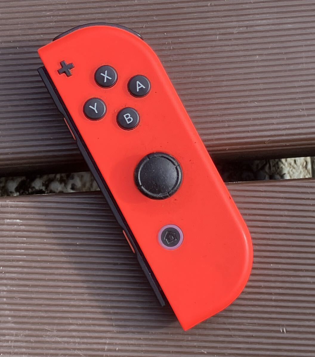 任天堂　Switch スイッチ用　Joy-Con 右　オレンジ　ジャンク品　送料無料_画像1