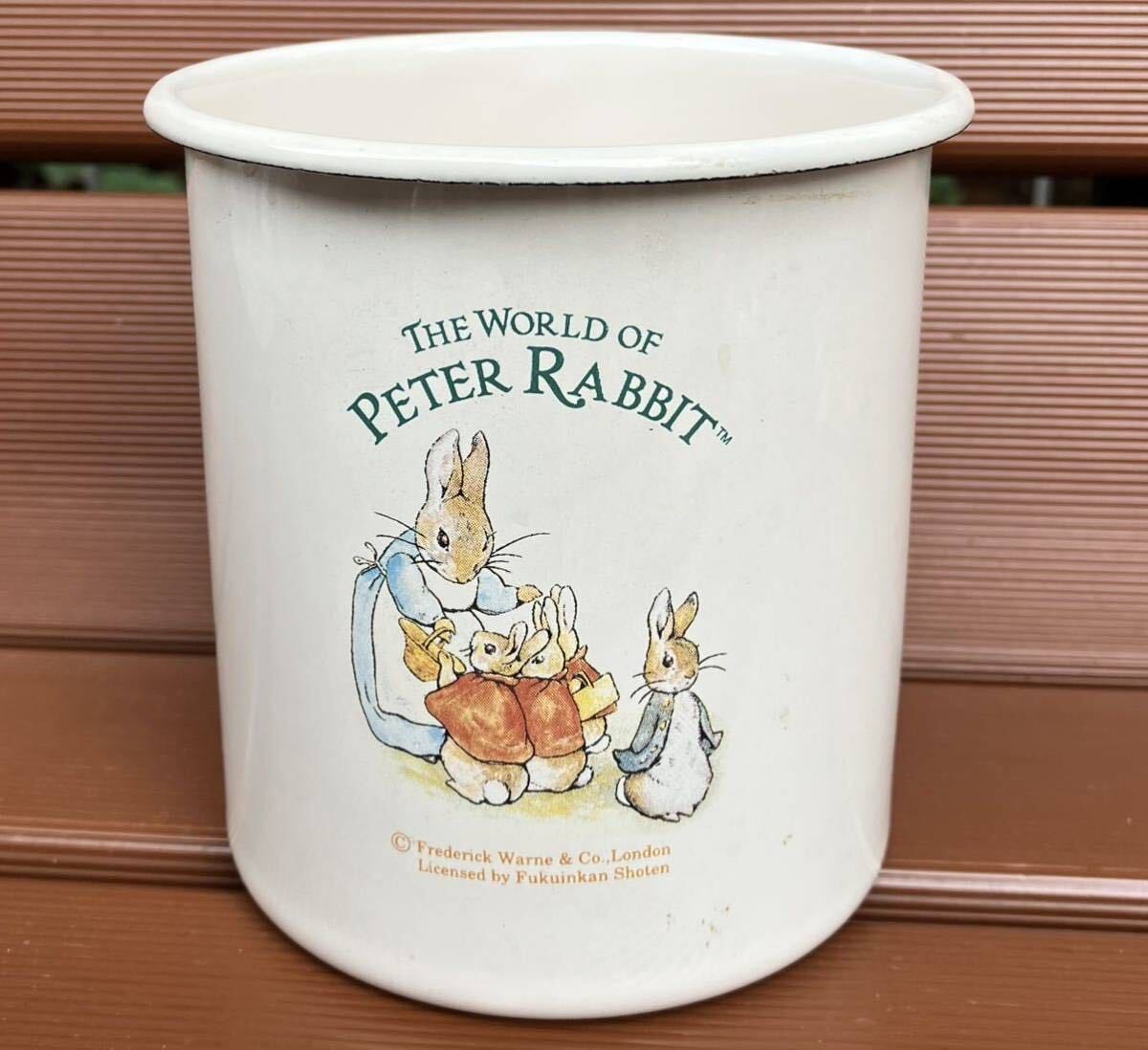  Britain Peter Rabbit horn low container cover none 700ml Zojirushi postage 