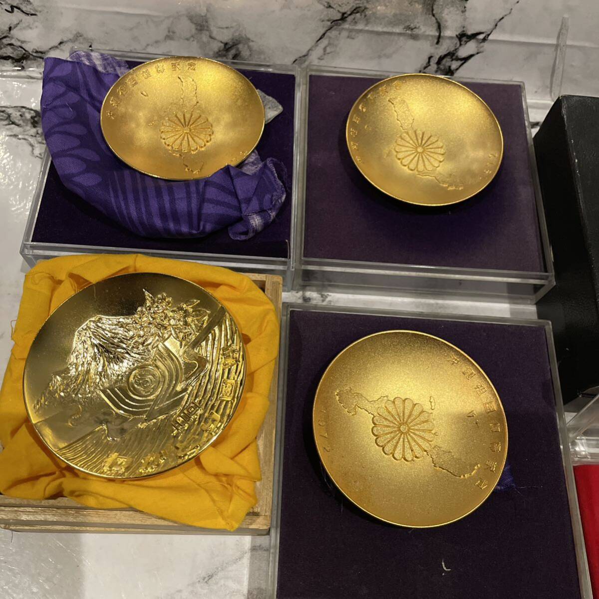 記念メダル オリンピック EXPO メダル 造幣局 沖縄 金杯 メッキ 記念硬貨の画像2