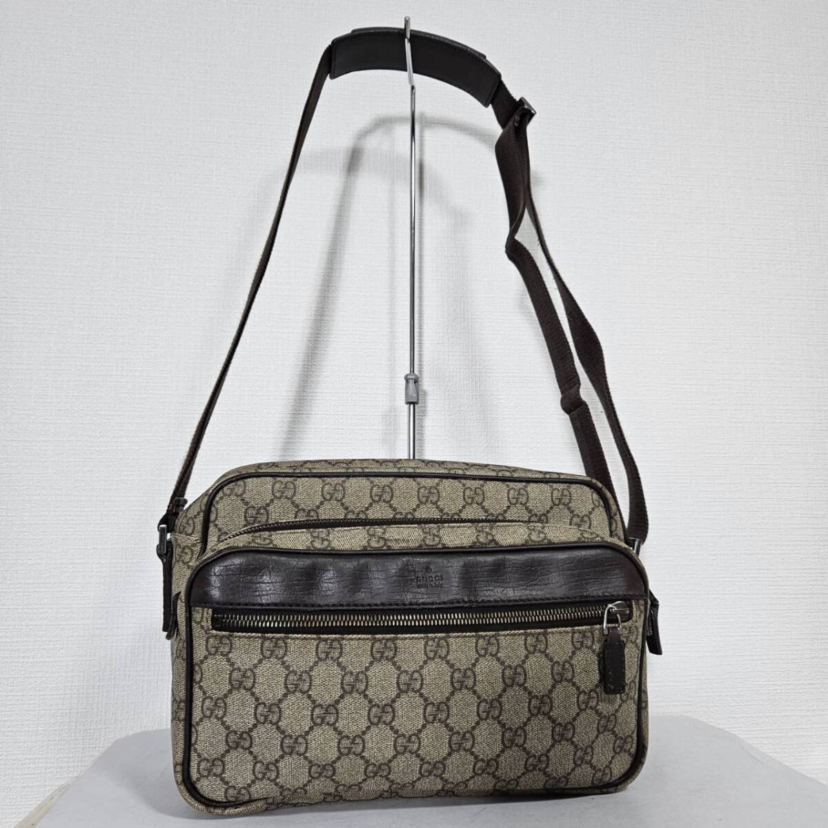 《1円スタート》Gucci　グッチ　GG　メッセンジャーバッグ　ショルダーバッグ　G4360_画像1