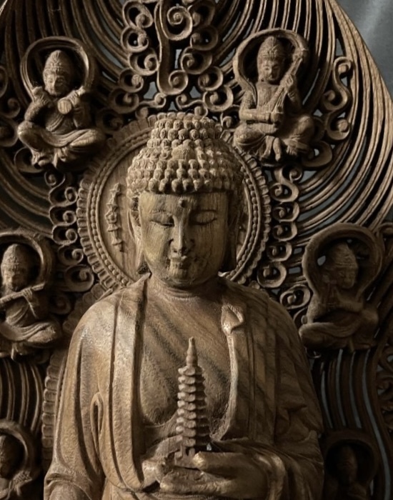 高45cm 仏教工芸品　総楠製　井波彫刻　極上彫　木彫仏像　薬師如来立像_画像3