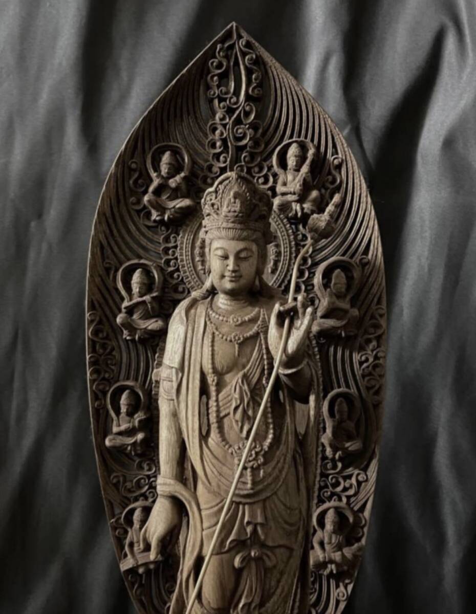 高45cm 仏教工芸品 総楠製 井波彫刻 極上彫 木彫仏像 日光菩薩立像の画像4