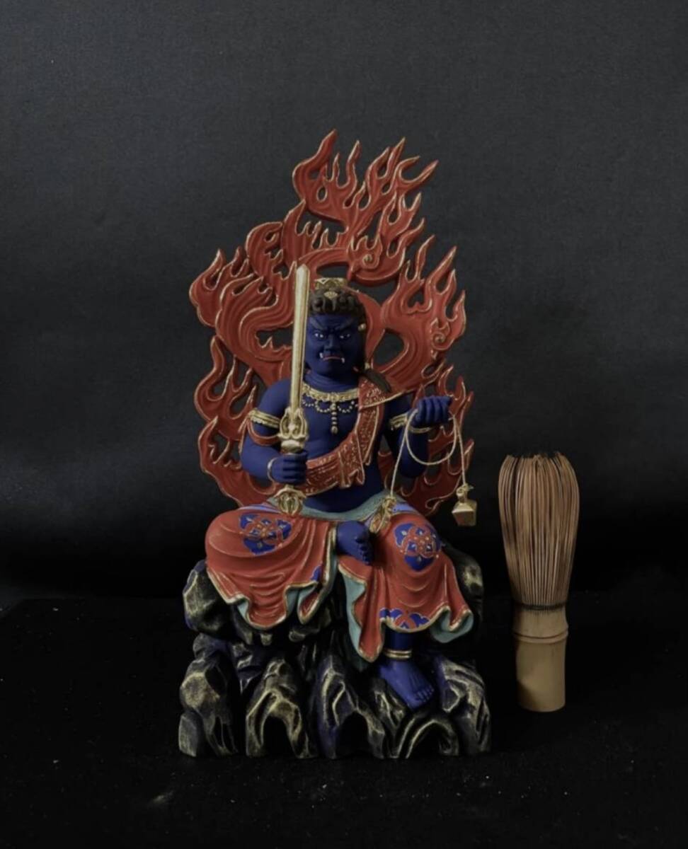  Buddhism handicraft total . made handwriting .. gold paint .. wave sculpture finest quality carving tree carving Buddhist image . profit .. immovable Akira . seat image 