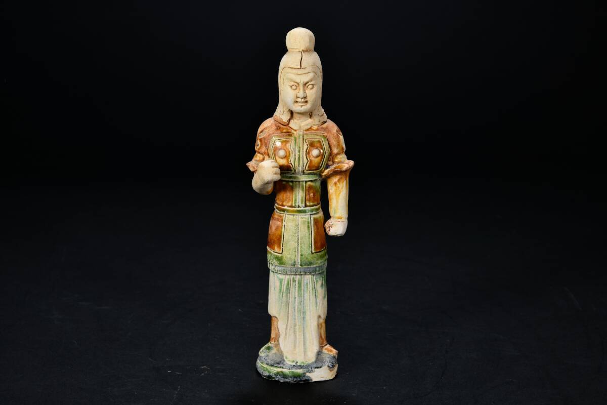br10389 中国美術 唐三彩 力士立像 人物置物 陶器 中国古玩 高17.4cmの画像3