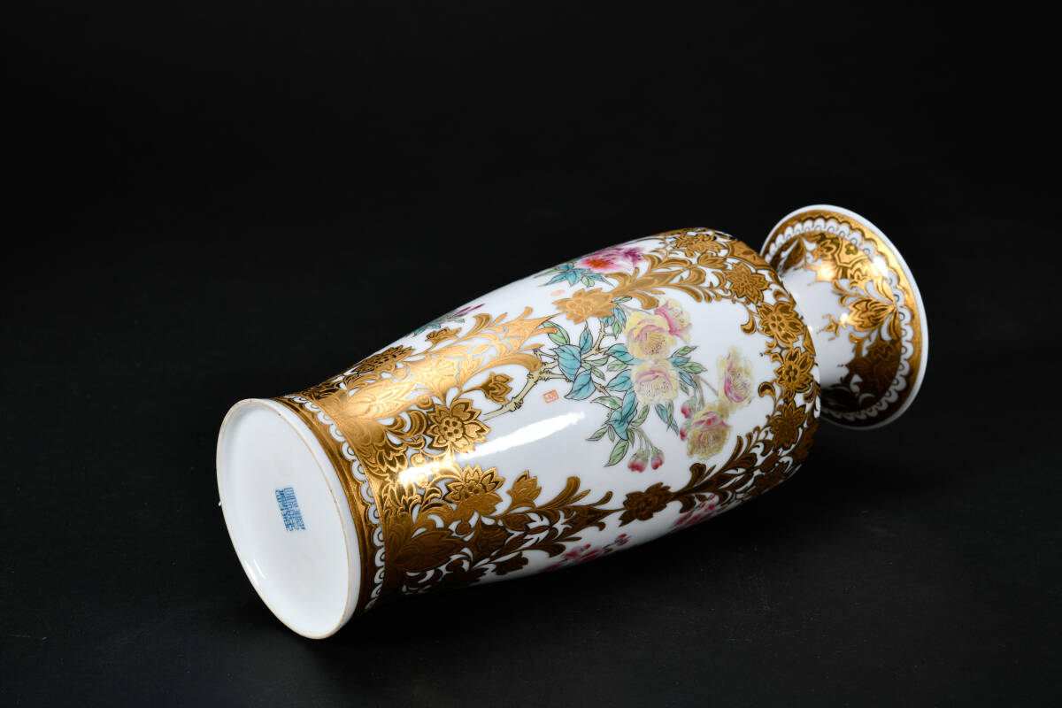 br10525 中国美術 景徳鎮製描金粉彩花卉文花瓶 陶磁器 置物 箱付 在銘 中国古玩 唐物 高22.6cm_画像8