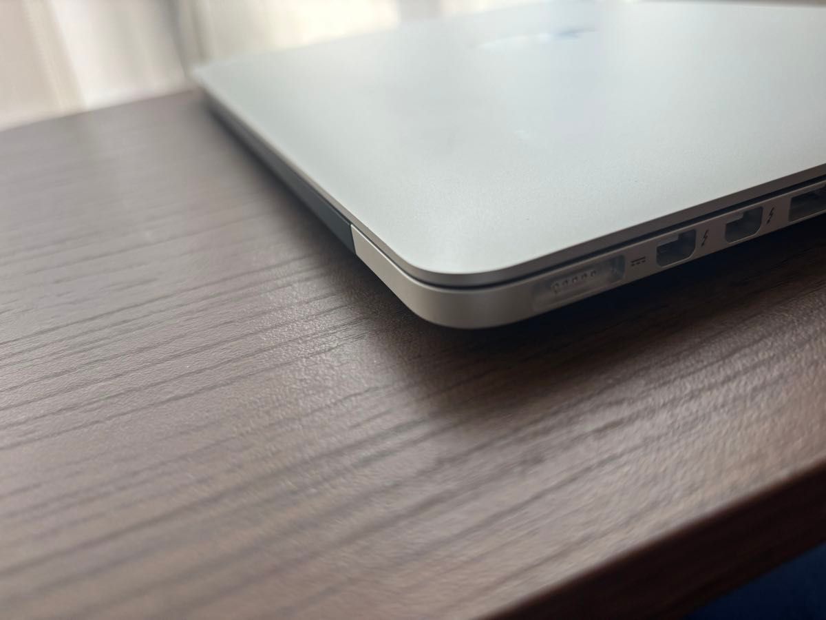 【美品】MacBook Pro 2015 Core i5 A1502