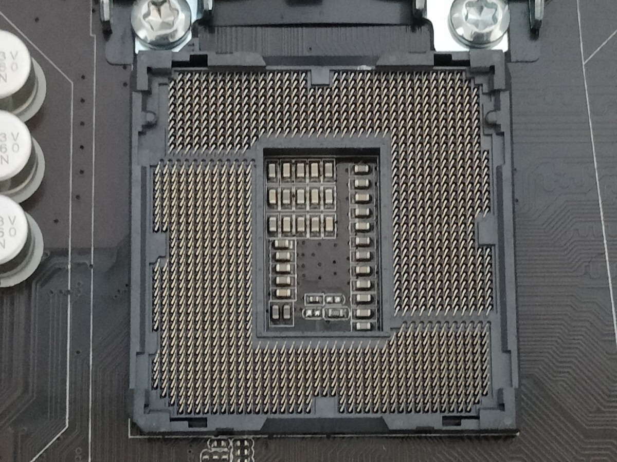 ASRock H87 Pro4 LGA1150 DDR3 【マザーボード】 の画像7