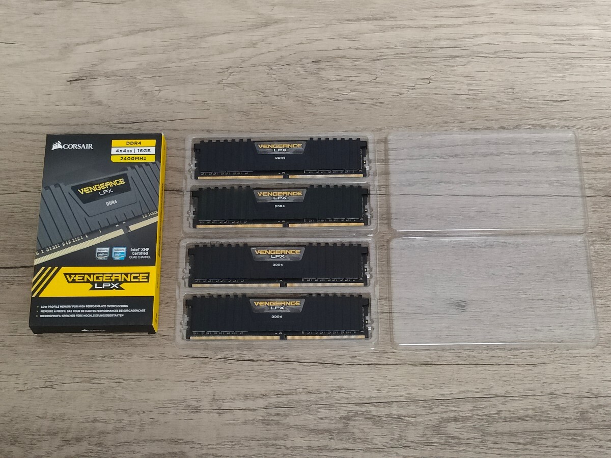 CORSAIR VENGEANCE LPX DDR4 2400MHz 4GB×4枚 計16GB 【デスクトップ用メモリ】の画像2