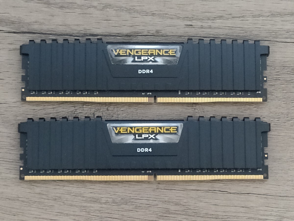 CORSAIR VENGEANCE LPX DDR4 2400MHz 4GB×2枚 計8GB 【デスクトップ用メモリ】の画像3