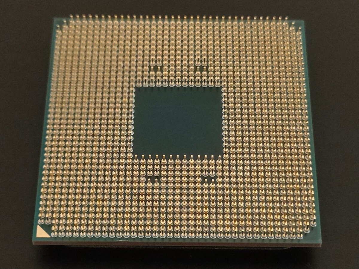 AMD Ryzen7 5700X 【CPU】