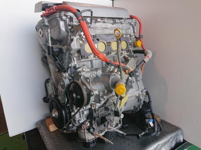 レクサス NX AYZ10 エンジン 19000-36430 2AR-FXE_画像1