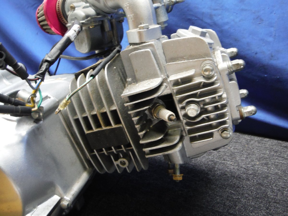 スーパーカブプロ50 C50に使用 125ｃｃ エンジン キャブ アクセルワイヤースロットル付     「送料表」あり G5の画像7