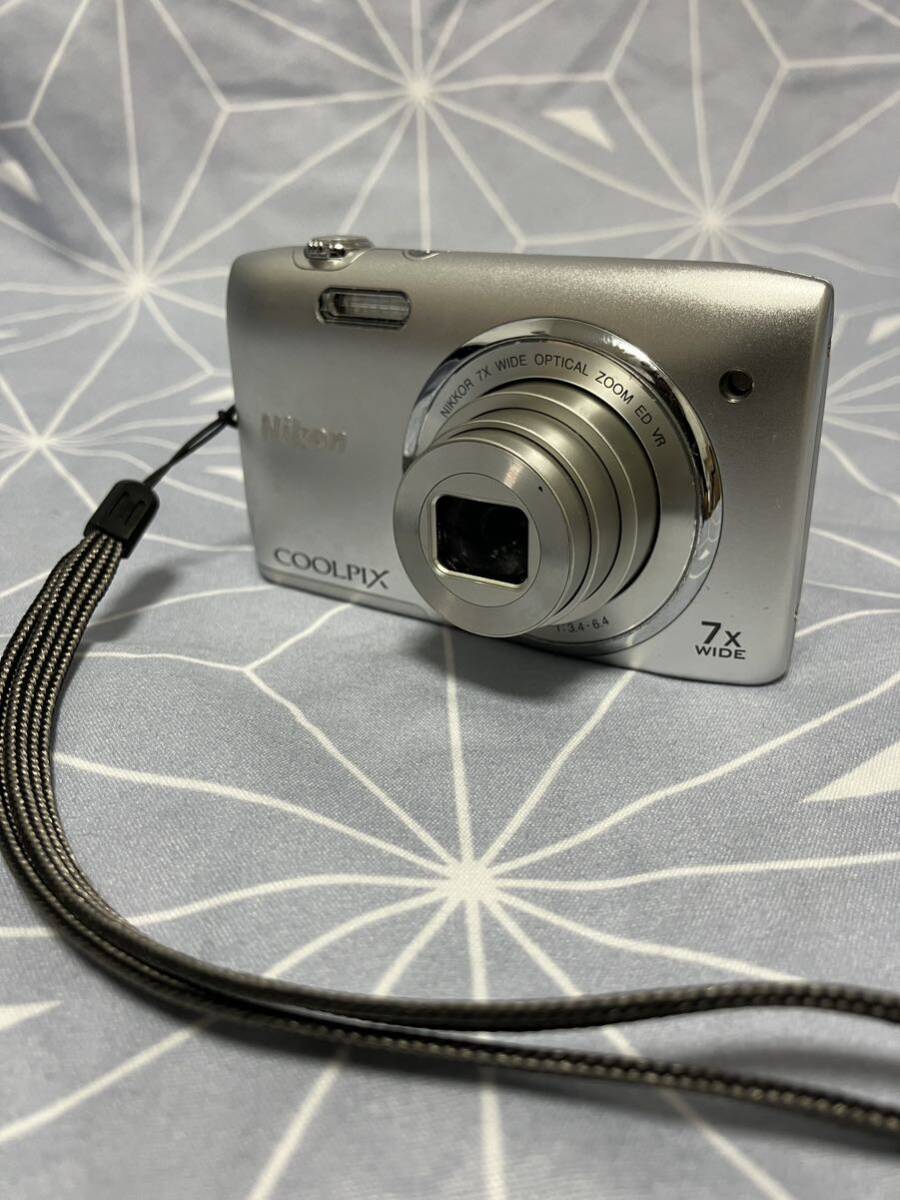 動作 Nikon ニコン コンパクトデジタルカメラ COOLPIX S3500 カメラ デジカメ 業者 h2w0427の画像1