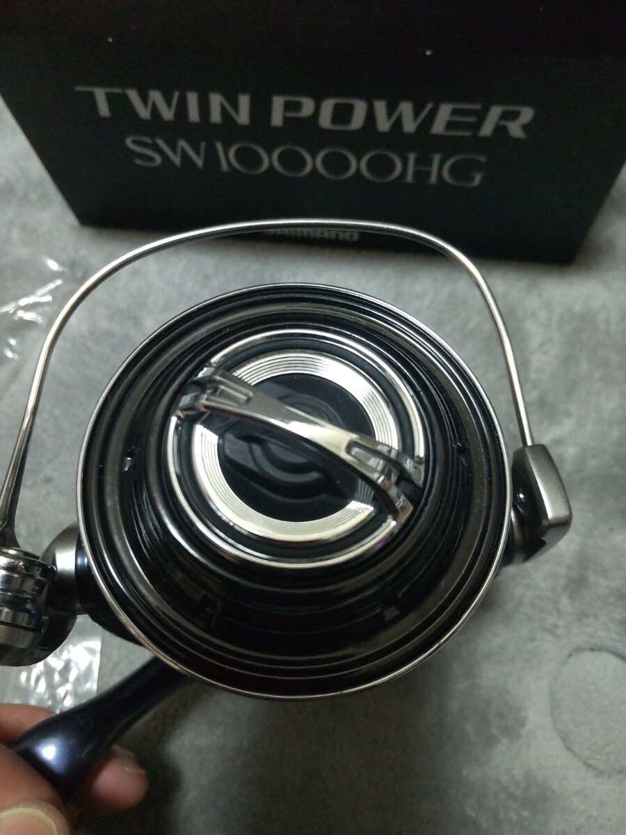 超美品 21 TWIN POWER SW 10000HG ツインパワー SHIMANO の画像6