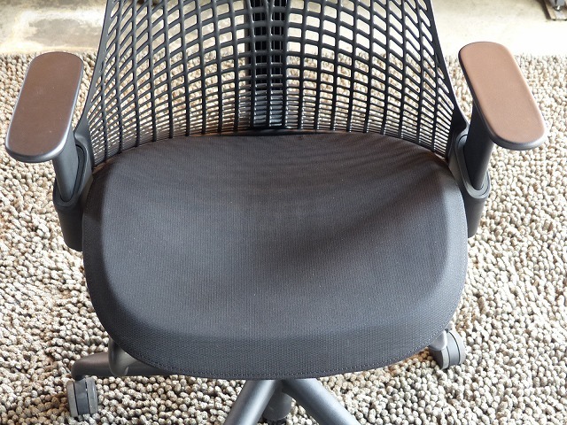 ハーマンミラー(Herman Miller) SAYL Chair(セイルチェア) 2022年｜デスクチェア オフィス PC 書斎 椅子の画像3