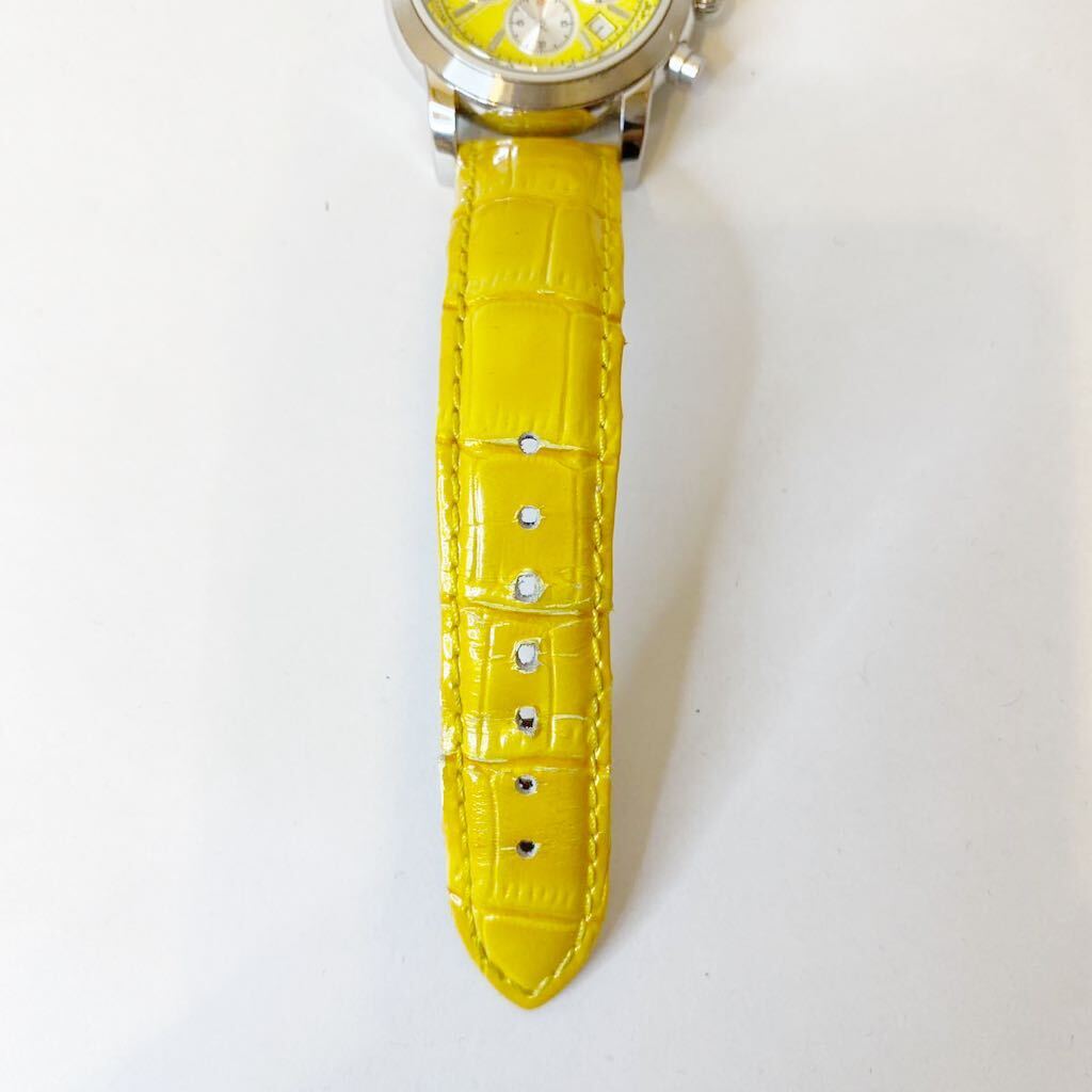 Ferrari フェラーリ クロノグラフ クオーツ式 イエローモデル メンズ腕時計 稼働品 (検：Girard-Perregaux ジラールペルゴ)