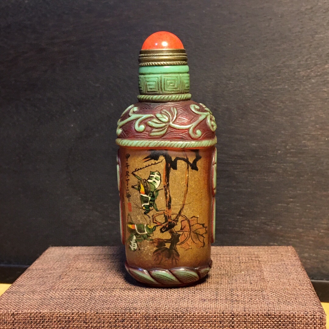 3991DM&4 中国骨董 人間国宝 [瑠璃彫刻の中に鼻煙壺を描いたものです] 中国古玩、古美術 和田玉 玉石 置物 玉器 玉飾 彫刻_画像9