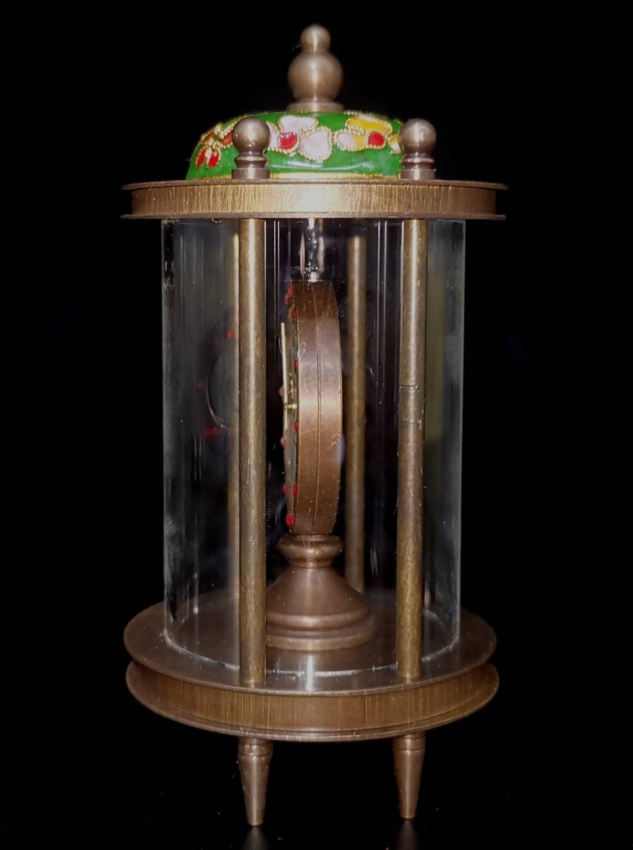  4121DM&4 中国骨董 人間国宝 [ドーム型琺瑯時計(緑花),全自動式機械式時計です] 銅器 金属工芸品 古玩收藏 復古 置物 純銅鋳造 開運風水_画像3
