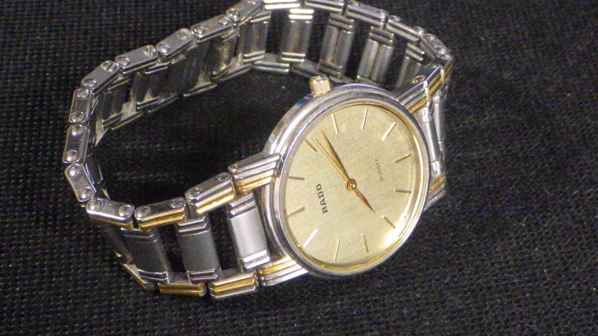 ☆vintage RADO ラドー QUARTZ ゴールド文字盤 メンズ クォーツ腕時計 動作品☆の画像5