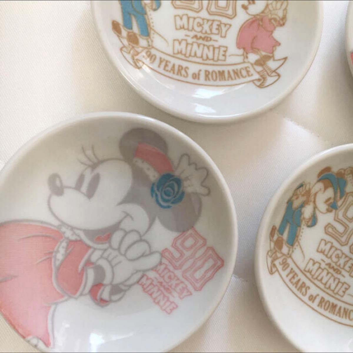 新品未使用 ディズニー 一番くじ Disney 90年記念 お皿 ミニ皿 ミッキー ミニー  小皿 食器 ちいさなお皿
