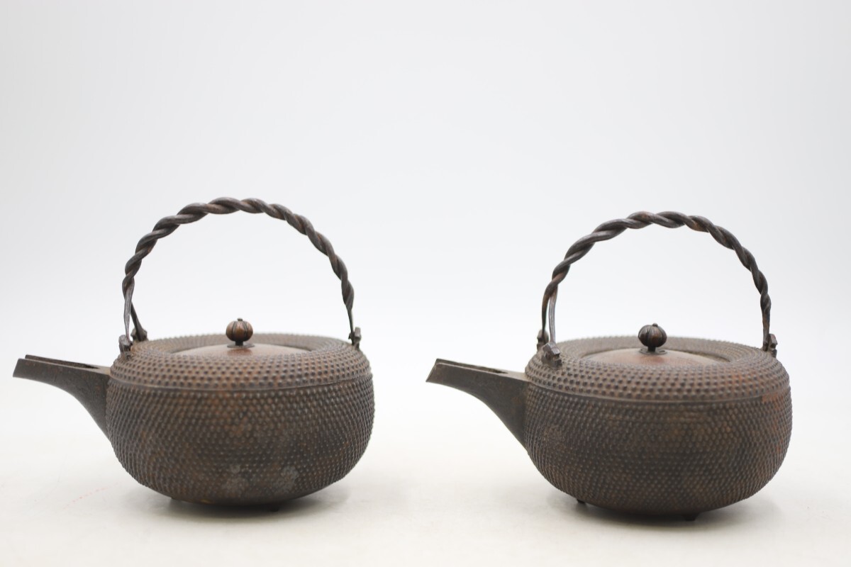 時代 霰 銚子/鉄瓶 一対 銅蓋 (D3222)の画像2