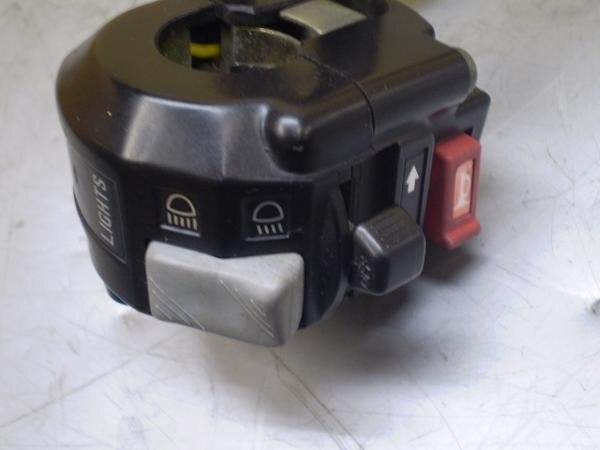 MC8918 TZR50R handle switch left 4EU-0017