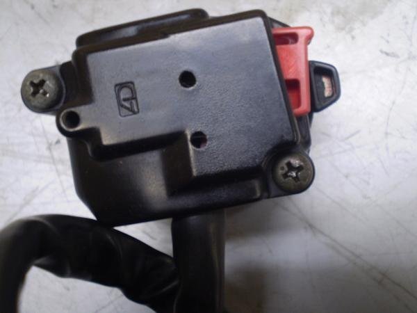 MC8918 TZR50R handle switch left 4EU-0017