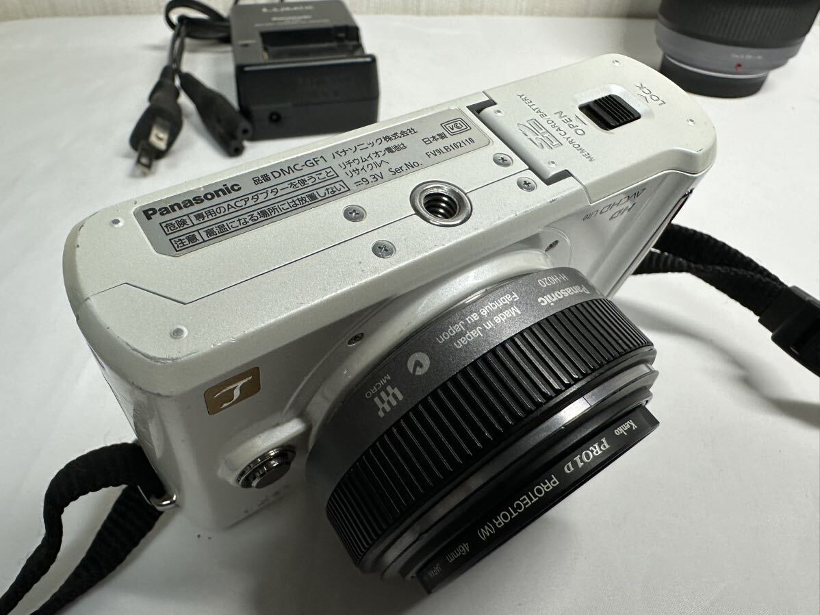 ◯ ◯ Panasonic パナソニック デジタルカメラ ミラーレス一眼 LUMIX DMC-GF1 ホワイト ズームレンズ ダブルレンズセットの画像4