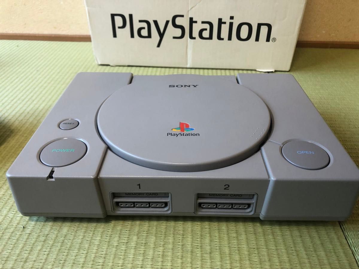 動作確認のみ　極上美品　SONY PS1 プレイステーション 本体 SCPH-9000 内箱なし　説明書は他の型番のPS1の物