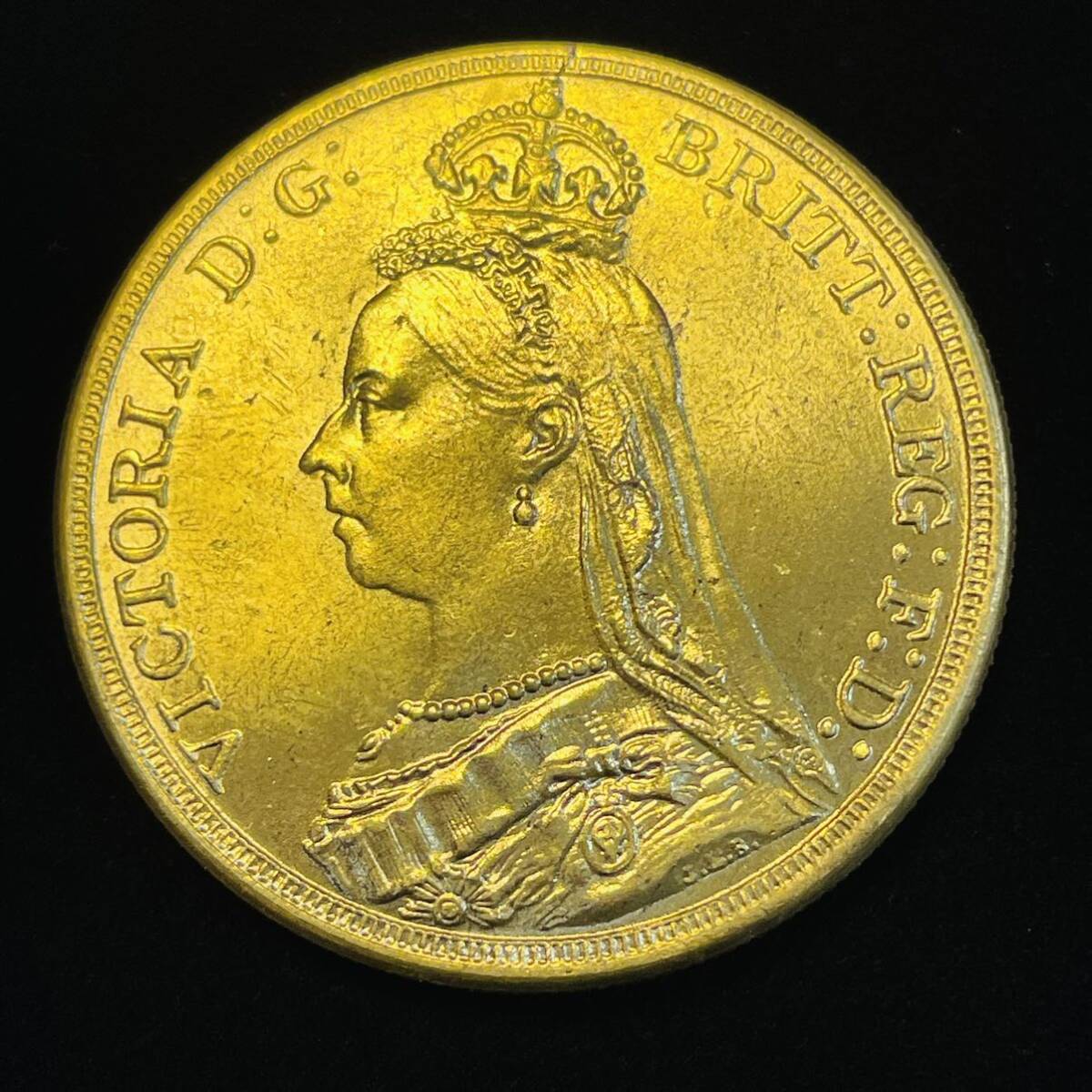 古銭 イギリス ヴィクトリア女王 1887年 聖ジョージ 竜殺し ナイト ドラゴン コイン 金貨 硬貨の画像1