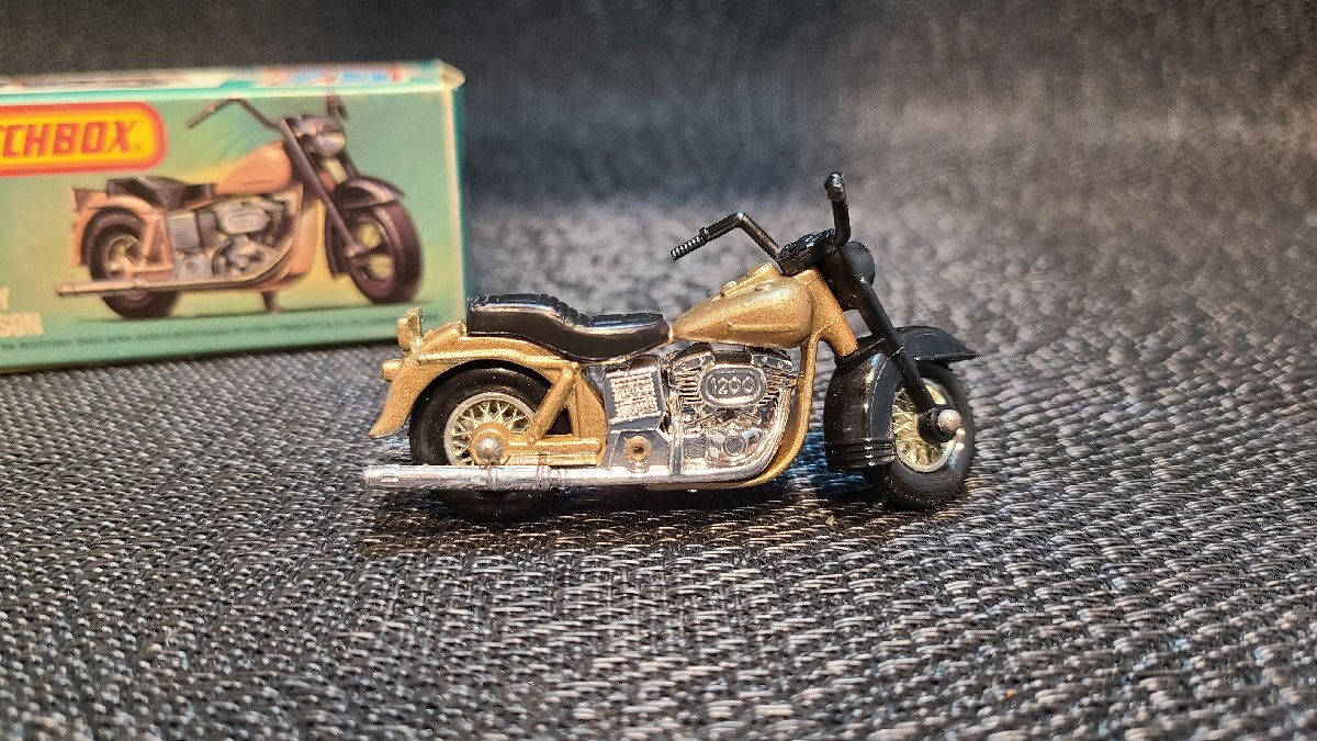 【MATCHBOX 　マッチボックス HARLEY DAVIDSON ハーレーダビッドソン　イギリス製　元箱状態良　車体極美品】_画像2