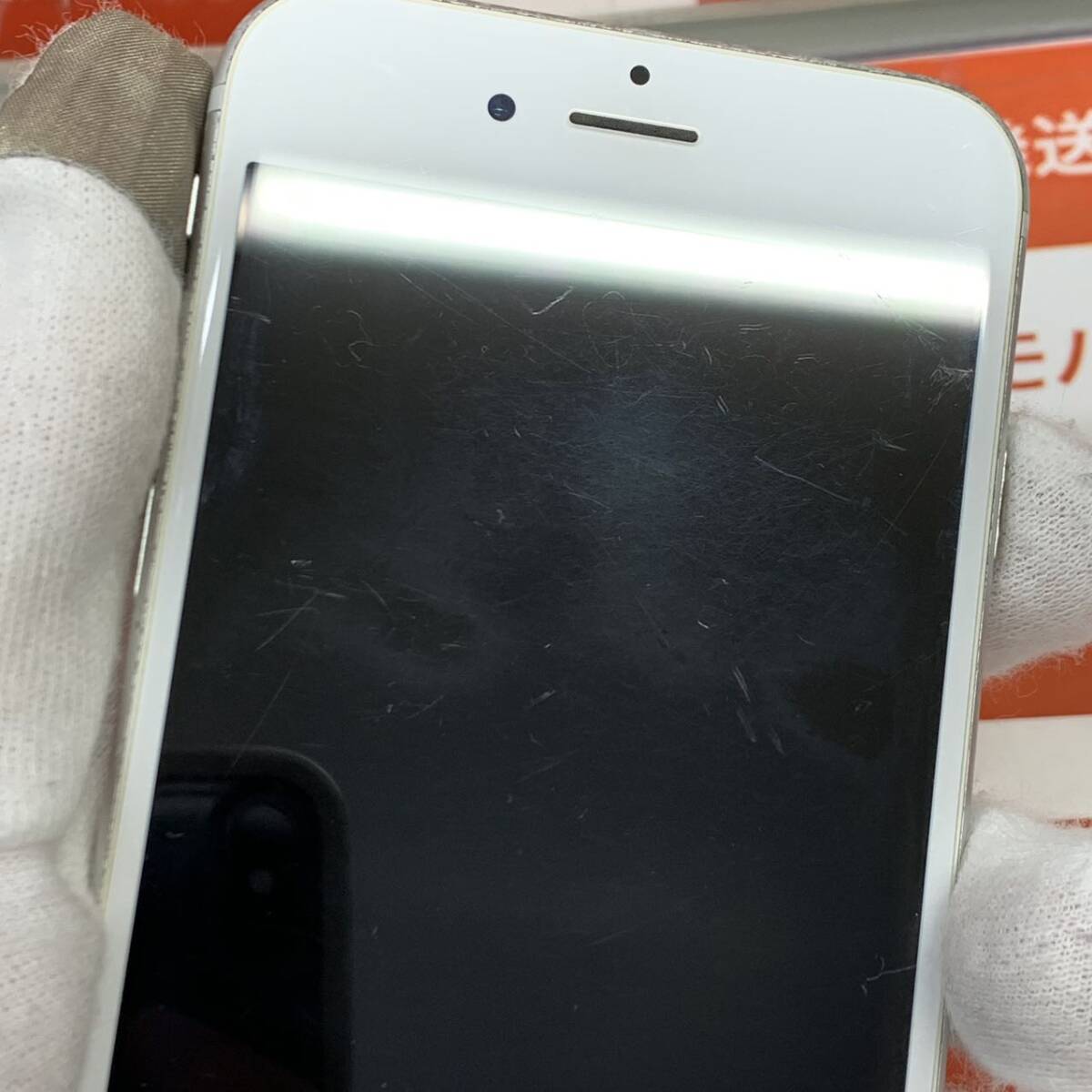 爆速発送 ジャンク品 iPhone6s 64GB AU版SIMフリー シルバー MKQP2J/A ホームボタン使用不可、電池がサービス状態になっているの画像2