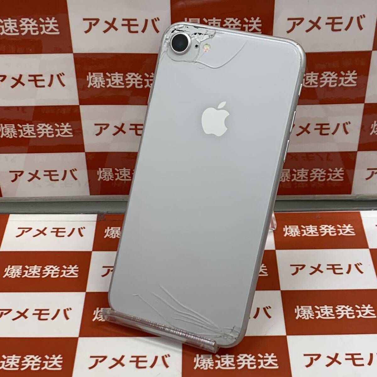 爆速発送 ジャンク品 iPhone8 64GB SoftBank版SIMフリー シルバー 本体のみ MQ792J/A ネジなし、基盤不良、起動不可の画像4