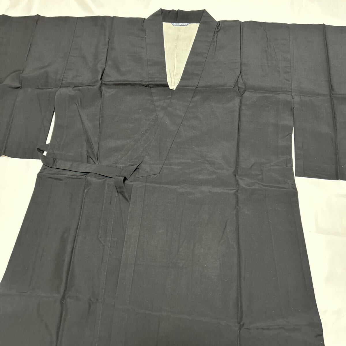 Yahoo!オークション - 美品【改良服】黒 化繊 法衣 法要 葬儀 Yahoo!オークション - 美品【改良服】黒 化繊 法衣 法要 葬儀