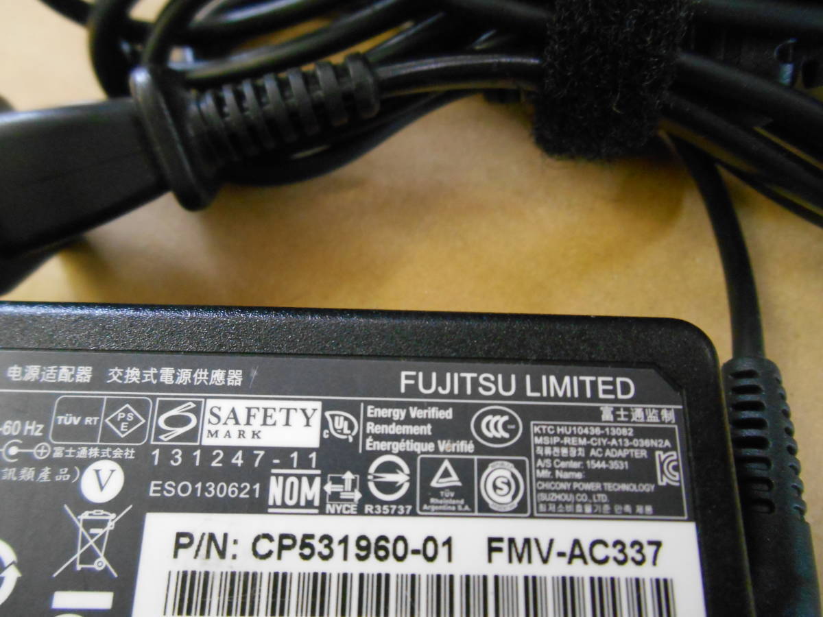 FUJITSU AC adapter A13-036N2A (FMV-AC337) 12V=3A outer diameter 3 inside diameter 1.2 (40