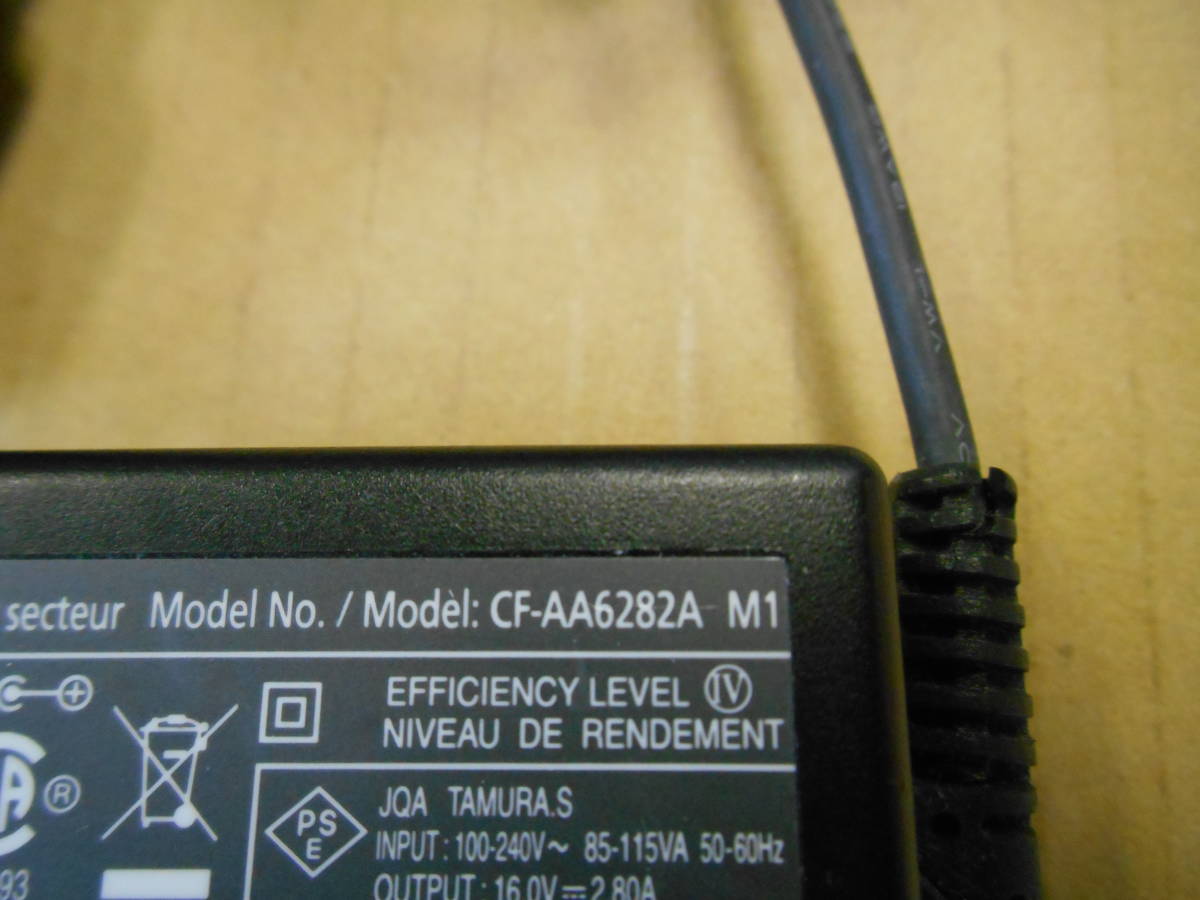 Panasonic AC adapter CF-AA6282A M1 16.0V 2.80A outer diameter 5.5 inside diameter 2.6