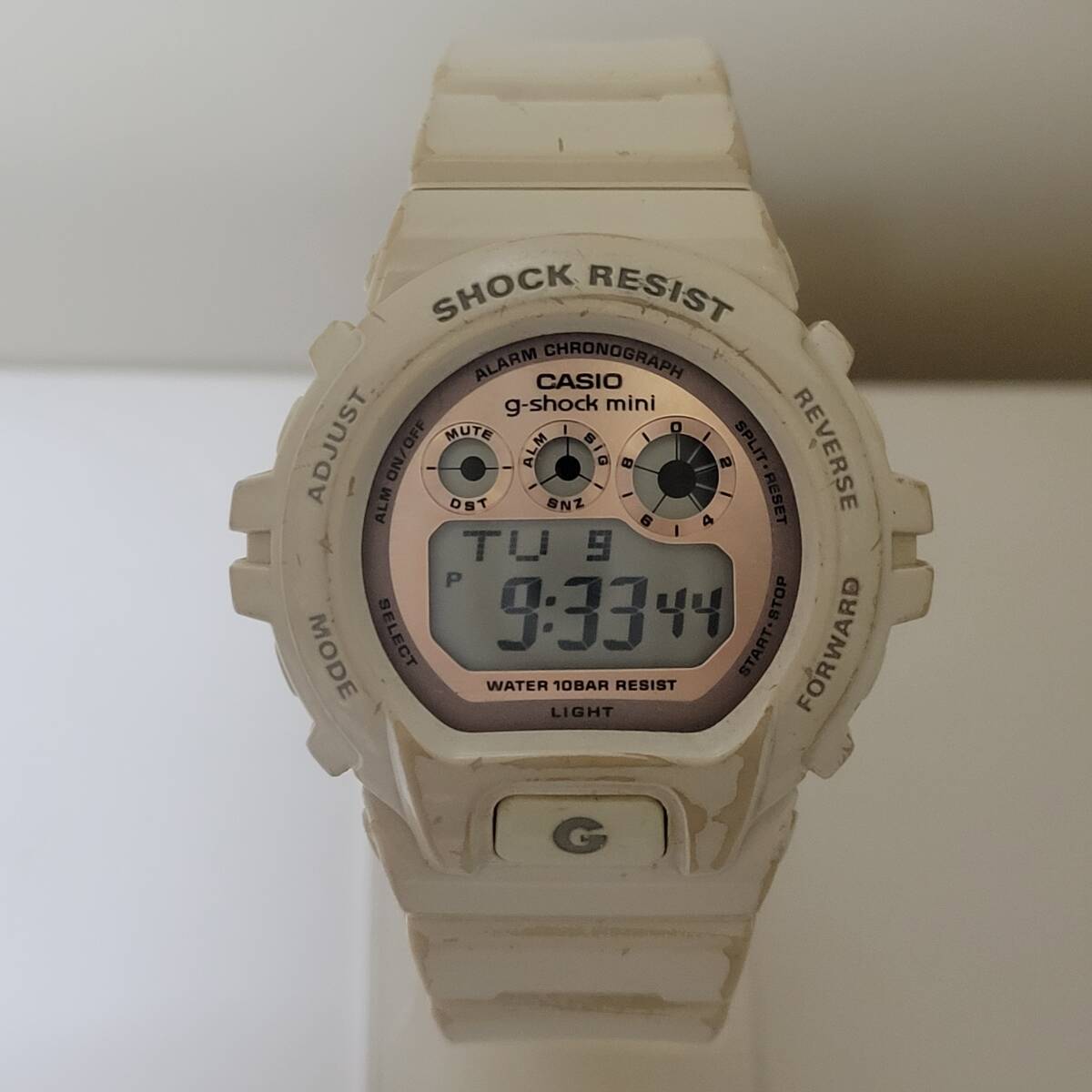 CASIO g-shock mini GMN-691の画像1