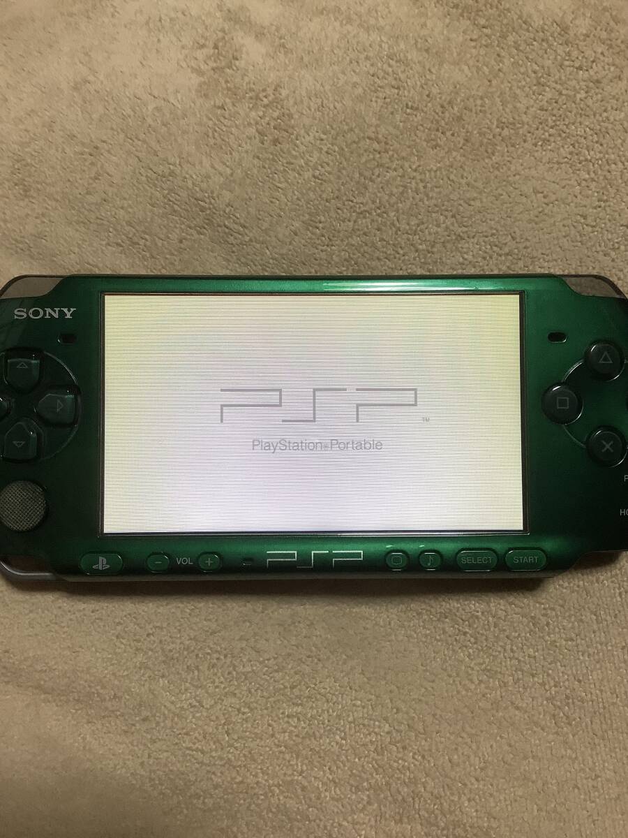 SONY PSP本体 PSP-3000 グリーン 動作品 難ありジャンク品扱い ソフト3本付きの画像6