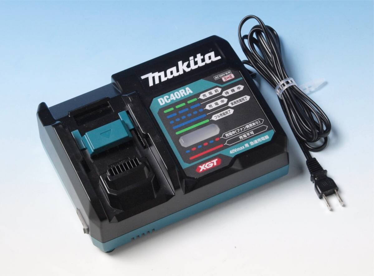 ◎マキタ(Makita) 40Vmax充電式インパクトレンチ 2.5Ah バッテリ2本・充電器・ケース付 TW004GRDX 　Makita_画像4