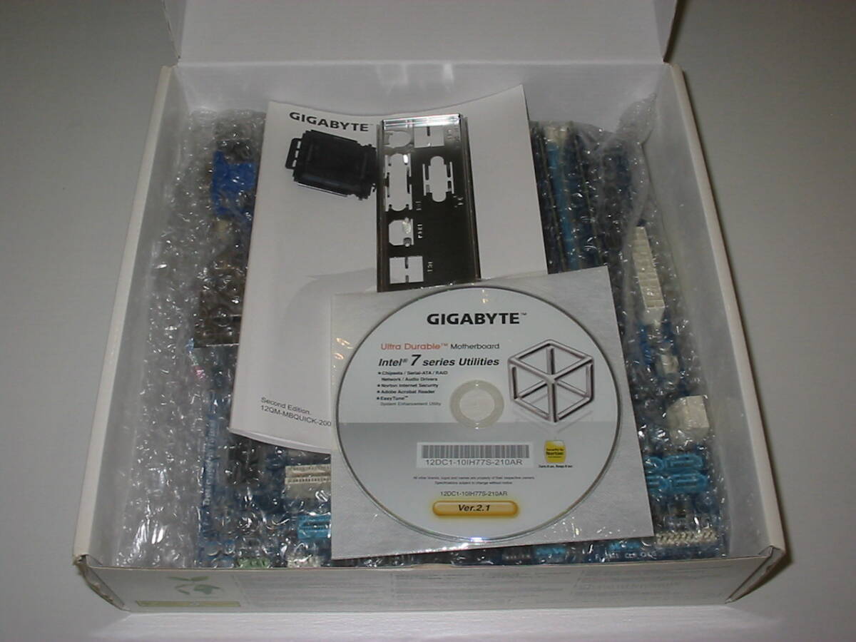 GIGABYTE B75M-D3H i3 2100 DDR3 PC3-12800 8GB2枚16GB 付属品欠品有 電源 CPUクーラー付 動作確認 ジャンク 送料無料の画像7