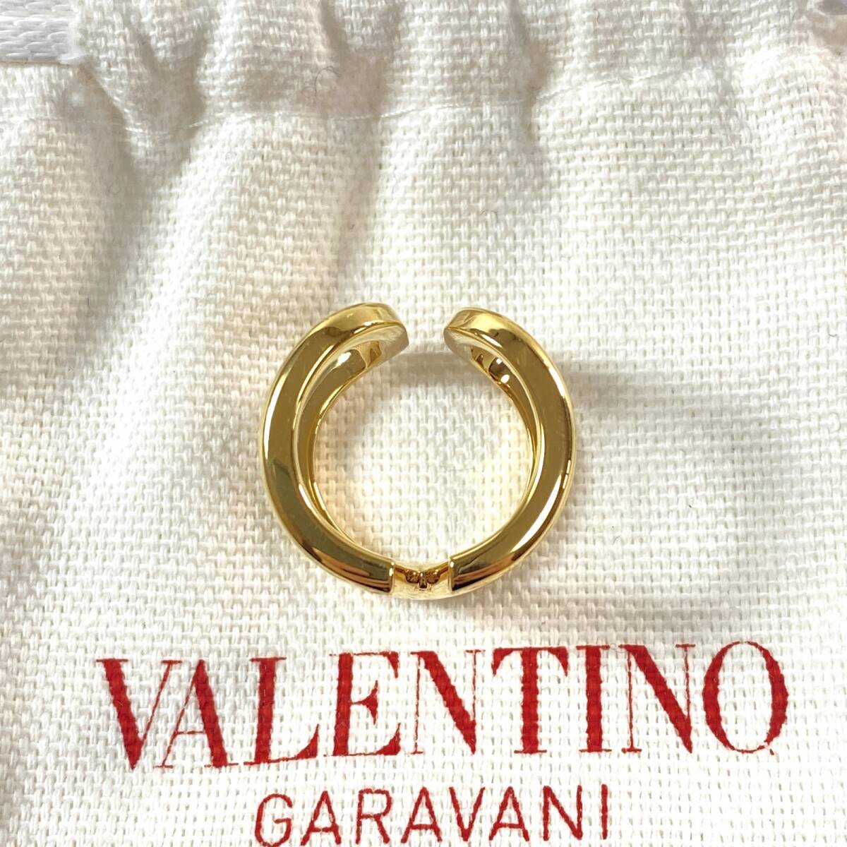 美品 ヴァレンティノガラヴァーニ VALENTINO レディース Vロゴ リング 指輪 ゴールド_画像7