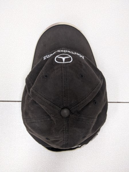 20．メルセデスベンツ ロゴ MercedesBenz レーシング キャップ 帽子 Y2K 約60㎝ 黒白408の画像2