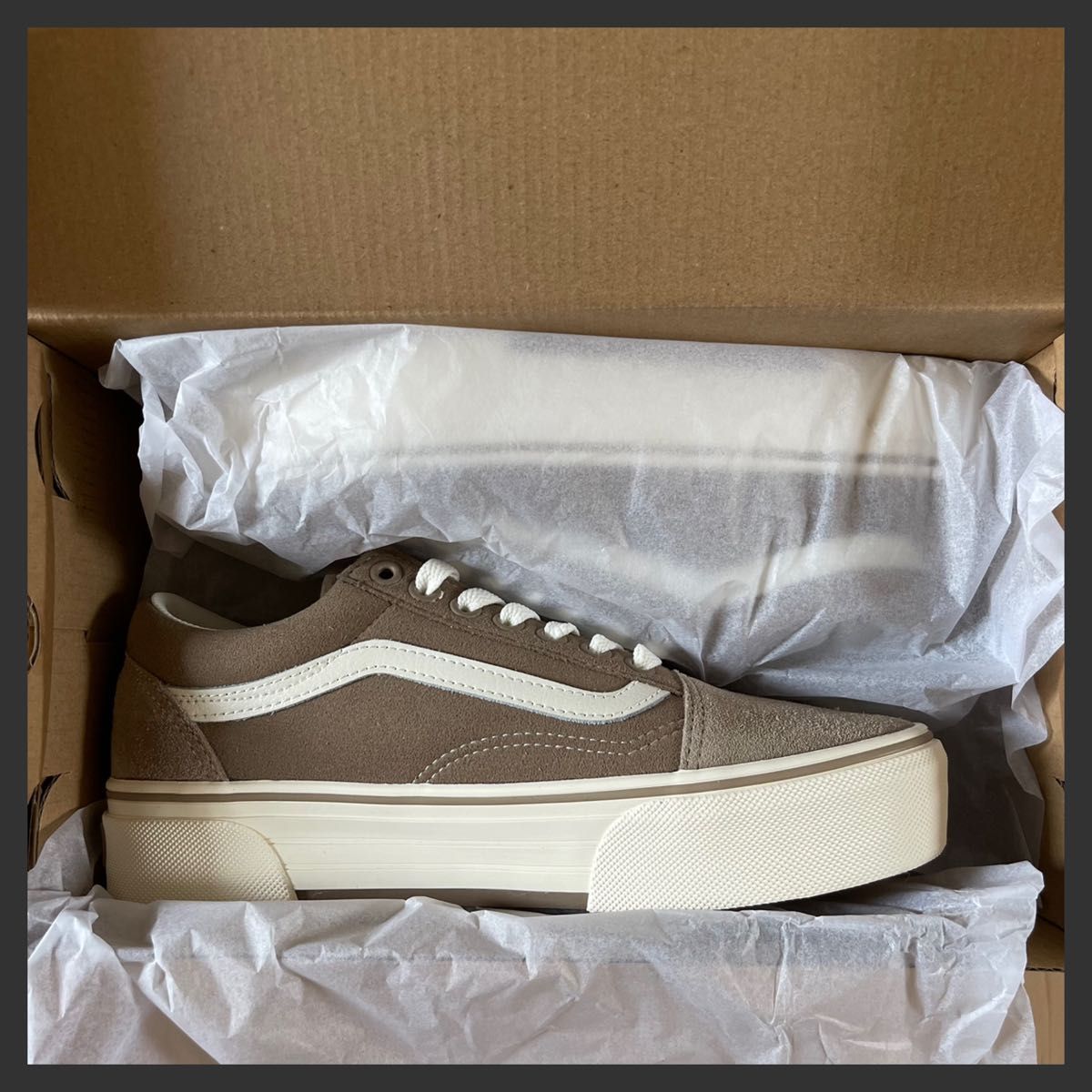 VANS オールドスクールチャンキー 厚底 スニーカー ベージュ VANS オールドスクールチャンキー 厚底 スニーカー ベージュ