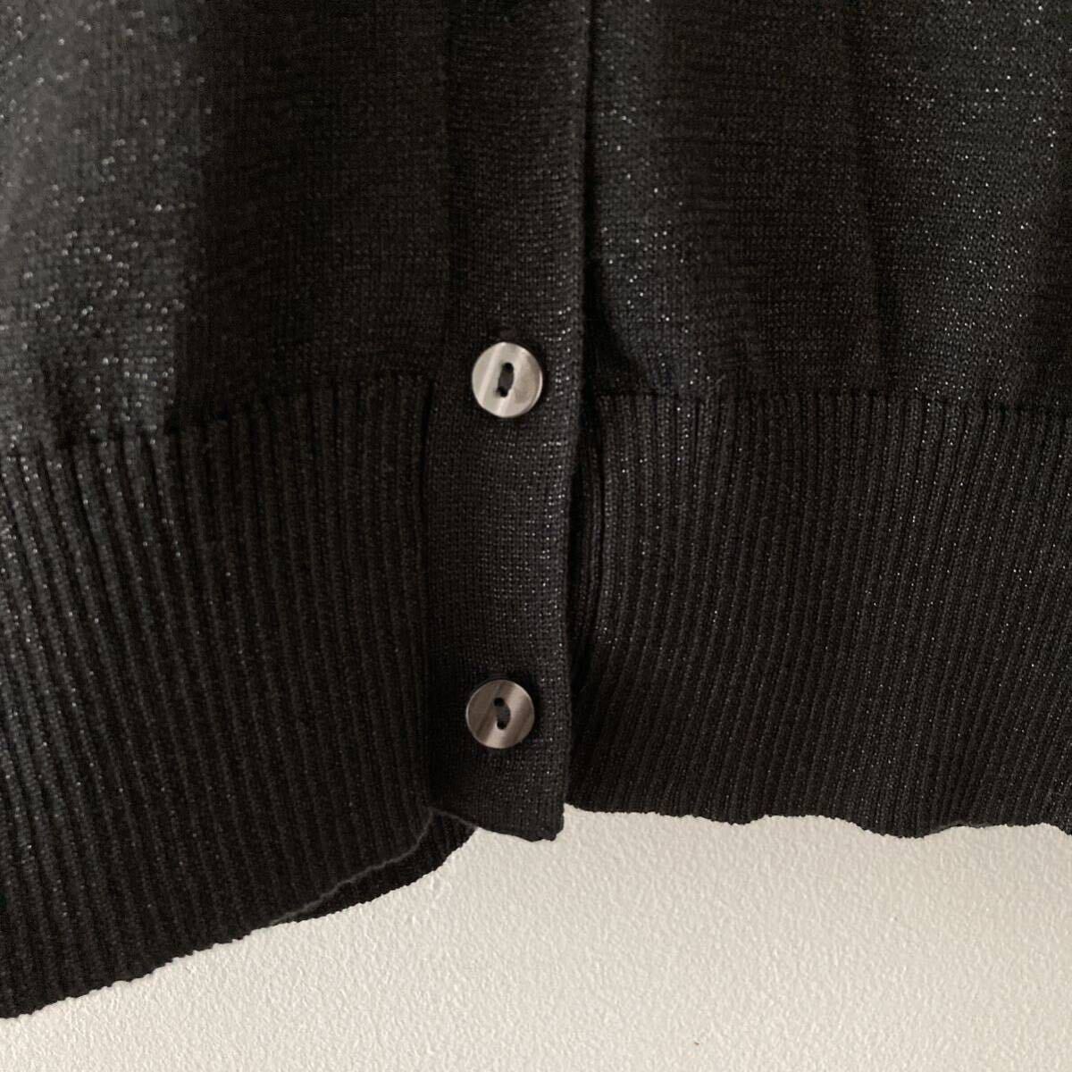 新品 未使用 Te chichi テチチ シャイニーVネックカーディガン ブラック 黒 長袖 ラメ糸 ニット セーター の画像4