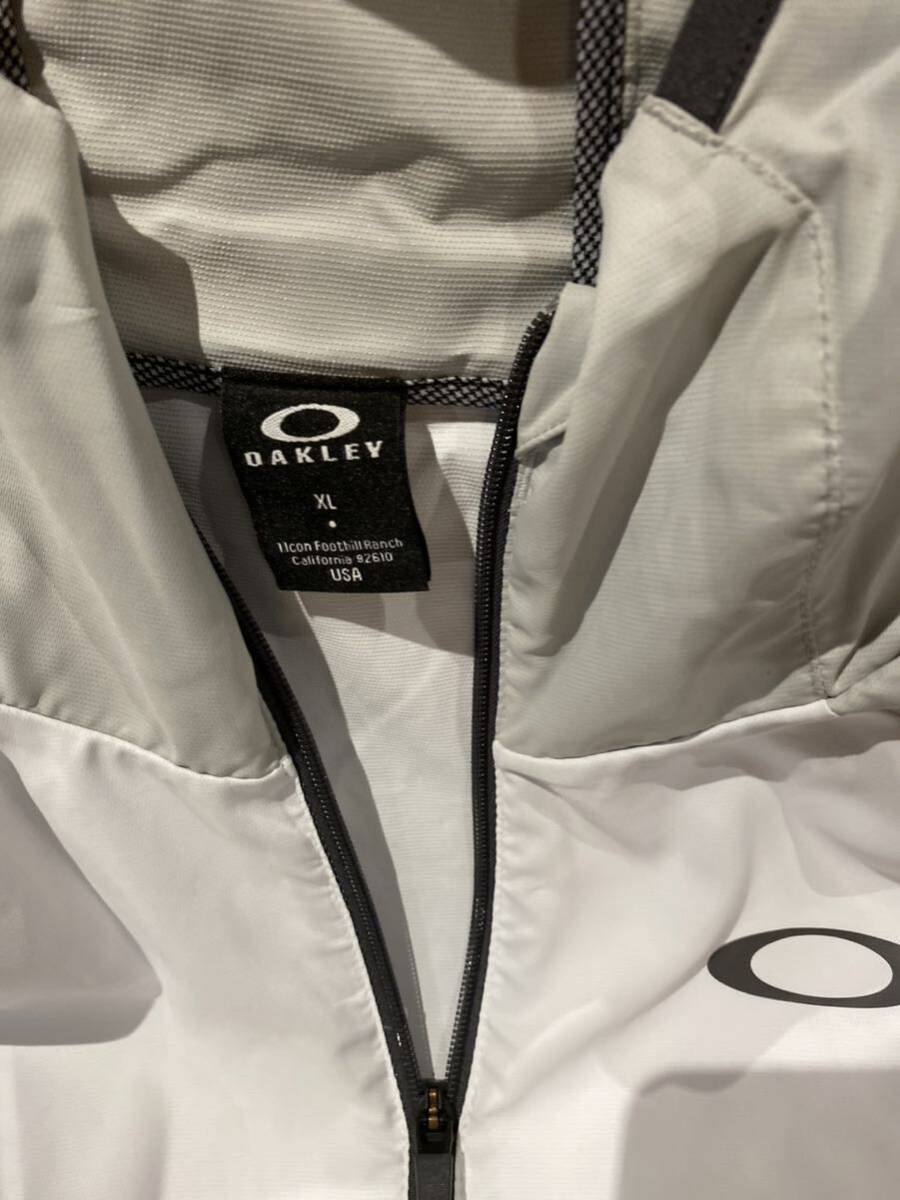 [OAKLEY/ training wear ] new goods buy unused size :XL white 