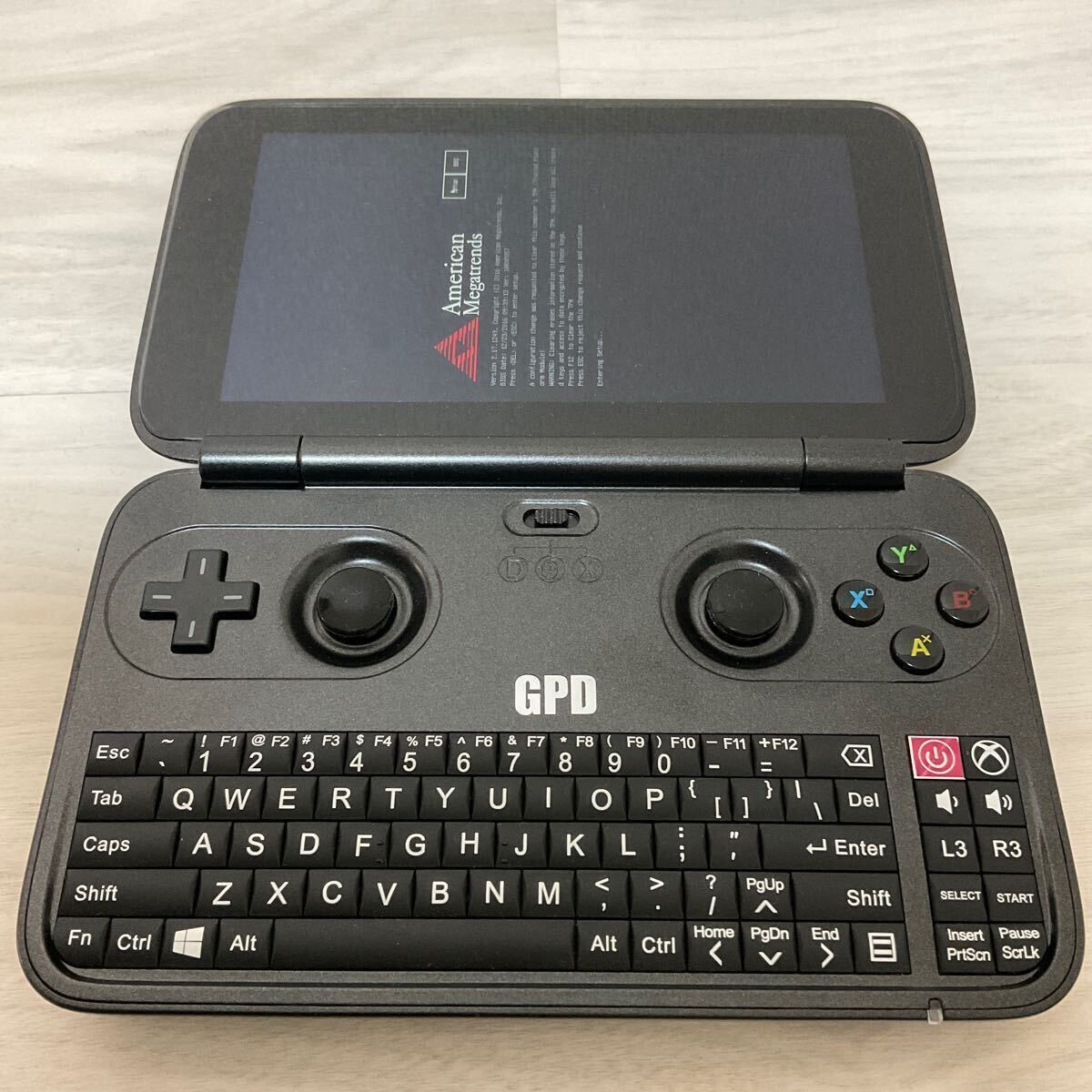 【送料無料】GPD WIN ポータブルゲーミングPC _画像3