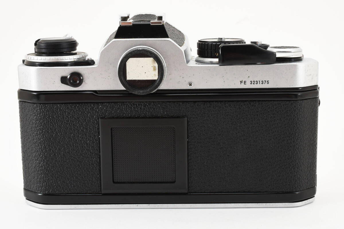 3539 【ジャンク】 Nikon FE 35mm SLR Film Camera Sliver Body Only ニコン MFフィルムカメラ 0427_画像5