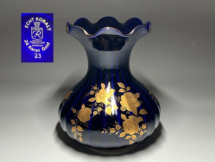 【瑞】ババリア BAVARIA 瑠璃釉金彩薔薇紋 花瓶の画像1